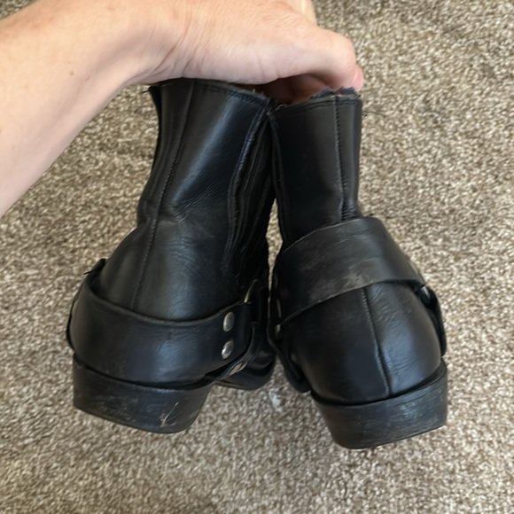 Pirelli black leather moto boots - size 8 - Picture 4 of 7